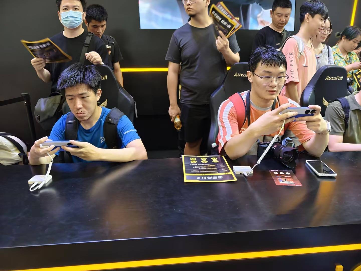 ChinaJoy 2024：iQOO展台超燃王者荣耀10v10挑战赛